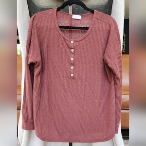 Pink Lily thermal henley. Beautiful muted rusty cranberry. L